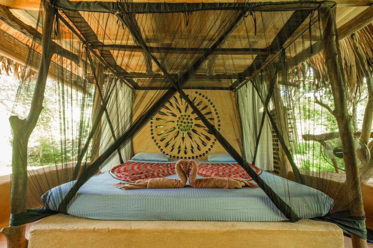 Banyan Camp Villa Hambegamuwa Exterior foto